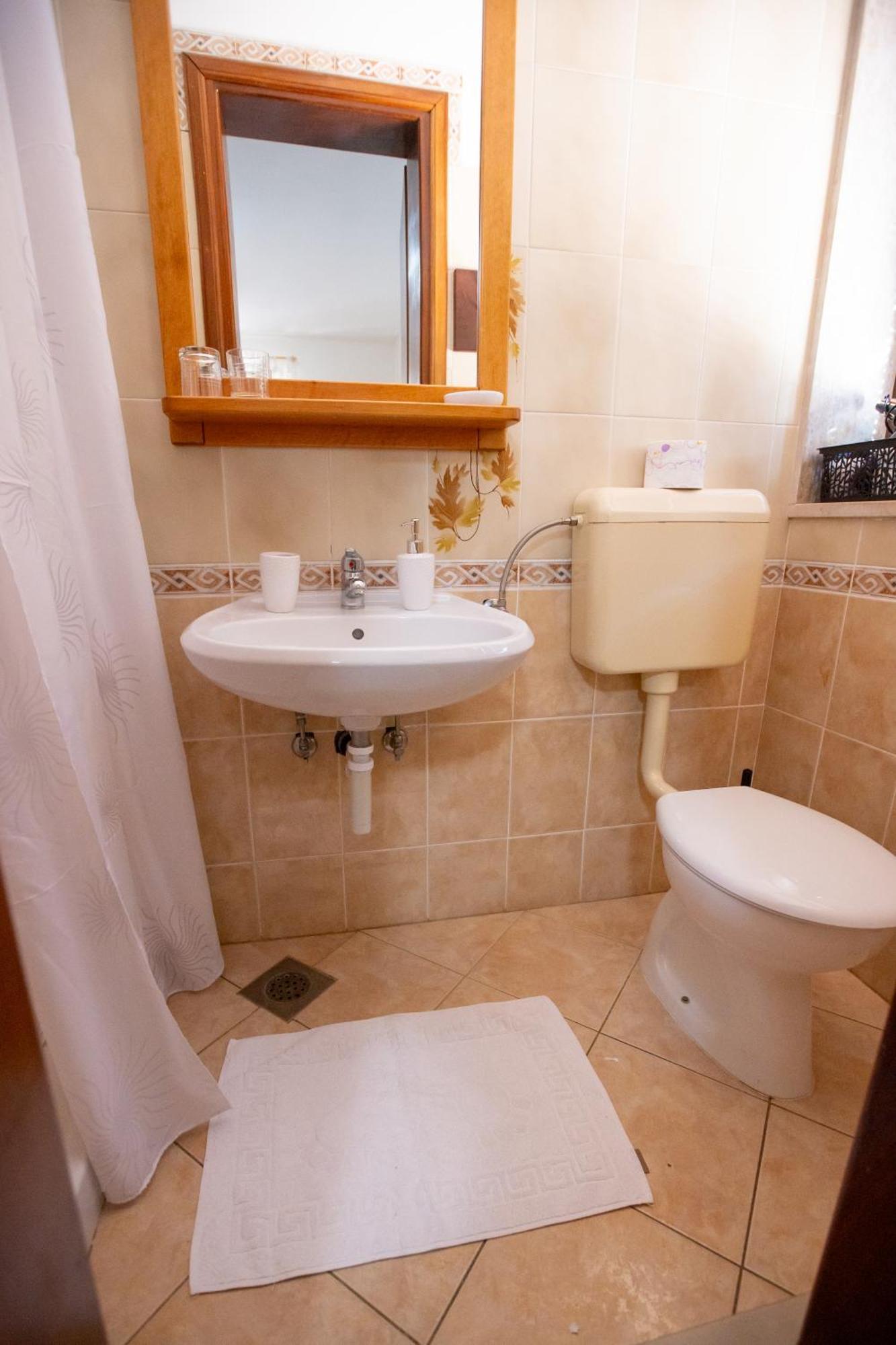 Guesthouse Sanabor Postojna Buitenkant foto
